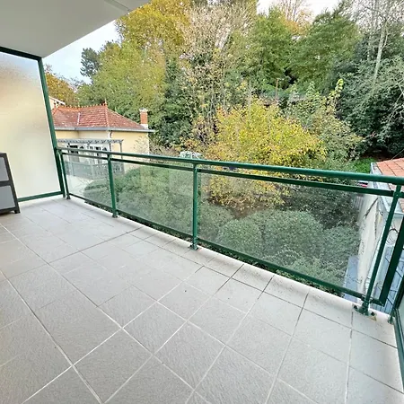 T2 Proche Centre Et Plage, Terrasse, Garage - Fr-1-474-71 Daire